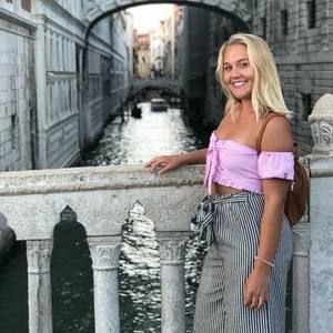 Meet your Posher, Madison